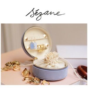 New ✨ Sezane Velvet Jewelry Box ✨